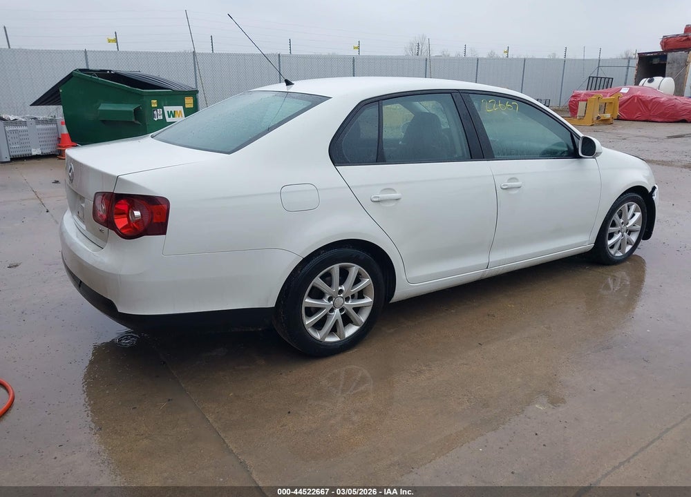 2010 VOLKSWAGEN JETTA LIMITED VIN: 3VWAX7AJ3AM147067