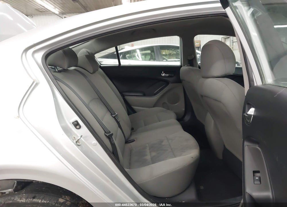 2016 KIA FORTE LX VIN: KNAFK4A67G5613774