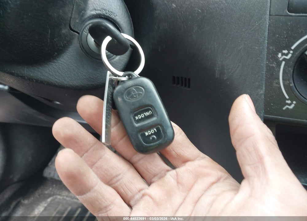 2007 TOYOTA COROLLA S VIN: 1NXBR32E77Z772129