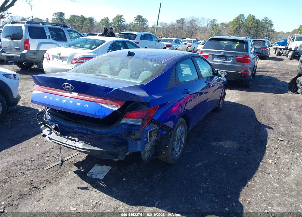 2024 HYUNDAI ELANTRA SEL VIN: KMHLM4DG1RU783038