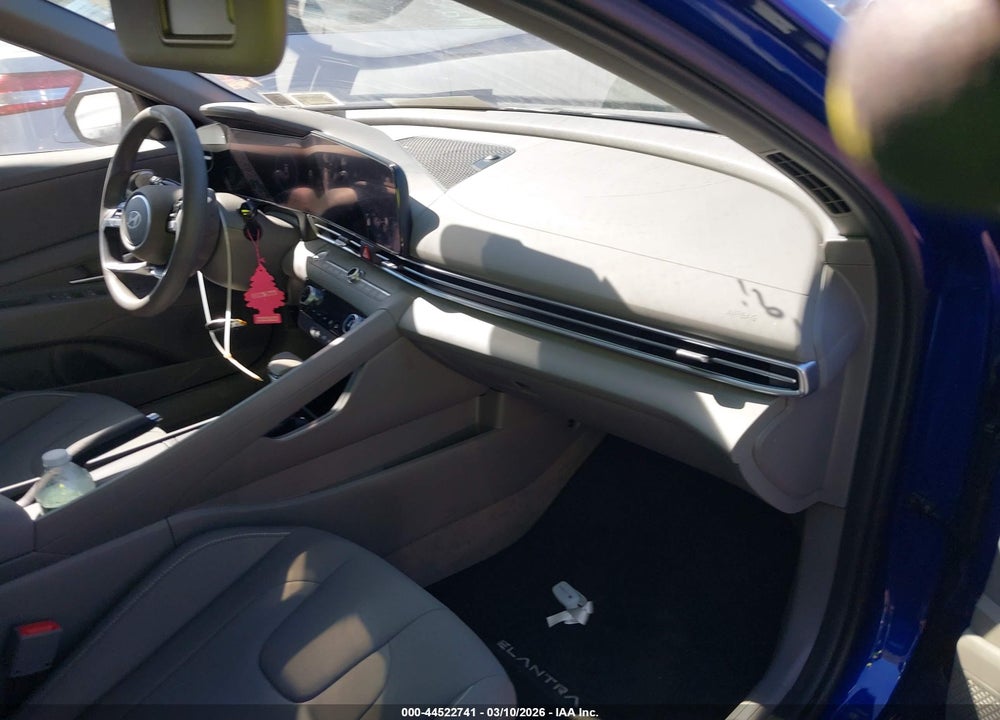 2024 HYUNDAI ELANTRA SEL VIN: KMHLM4DG1RU783038