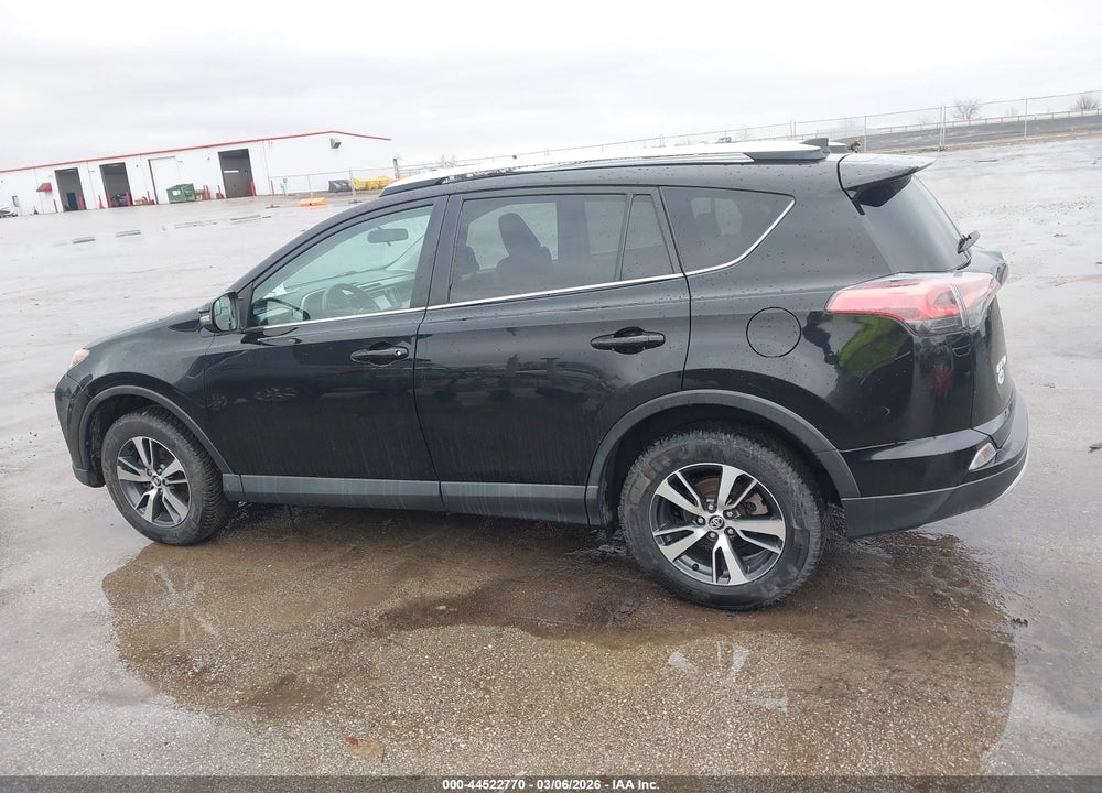 2016 TOYOTA RAV4 XLE VIN: 2T3RFREVXGW433958