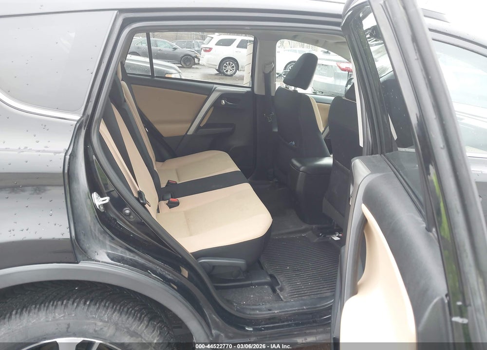 2016 TOYOTA RAV4 XLE VIN: 2T3RFREVXGW433958