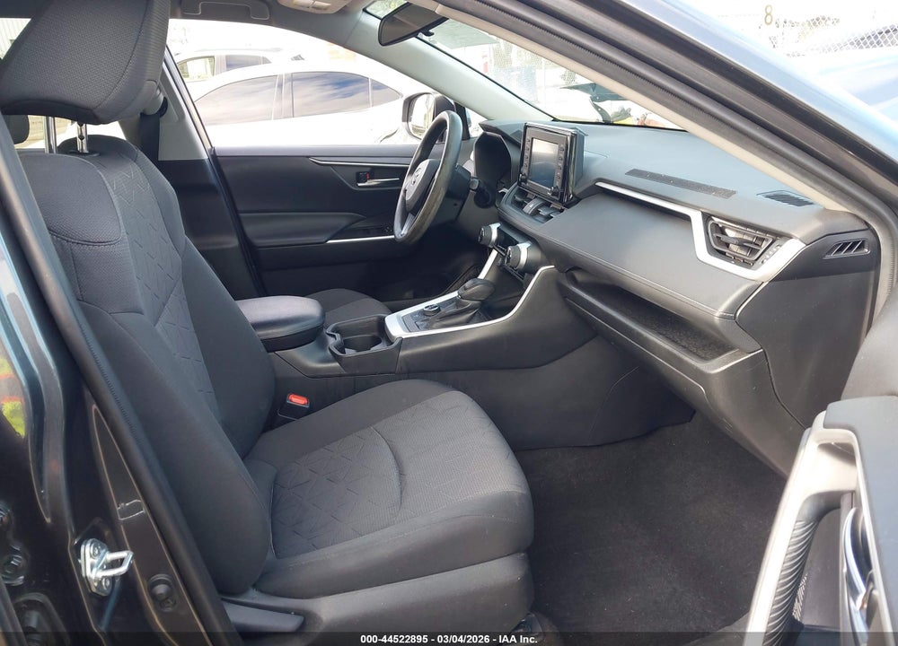 2021 TOYOTA RAV4 HYBRID XLE VIN: 4T3R6RFV7MU026626