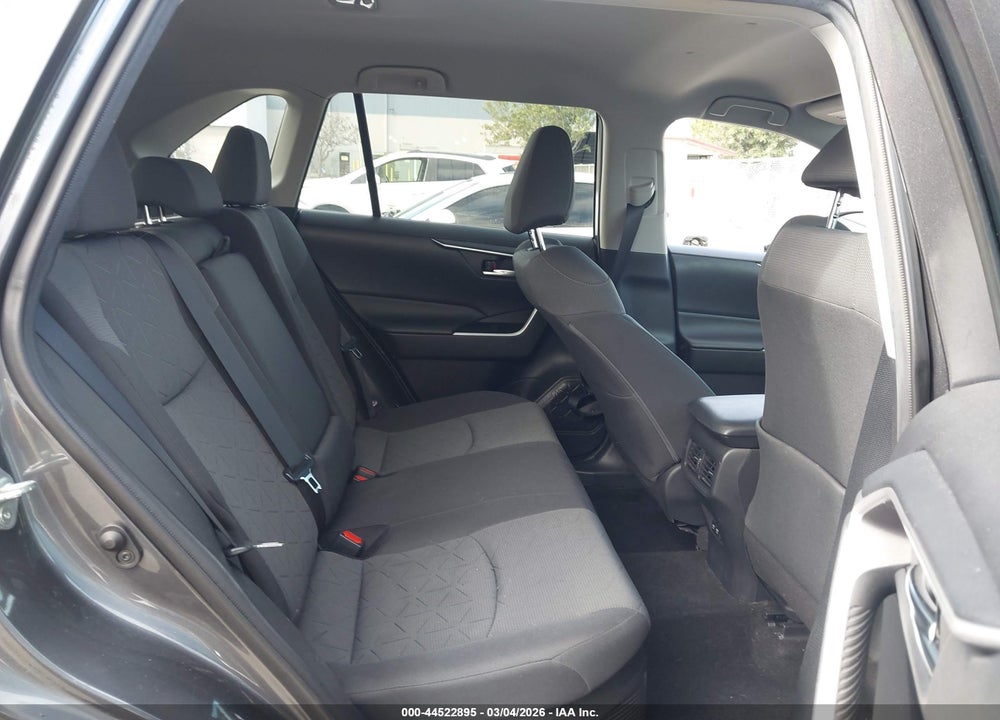 2021 TOYOTA RAV4 HYBRID XLE VIN: 4T3R6RFV7MU026626