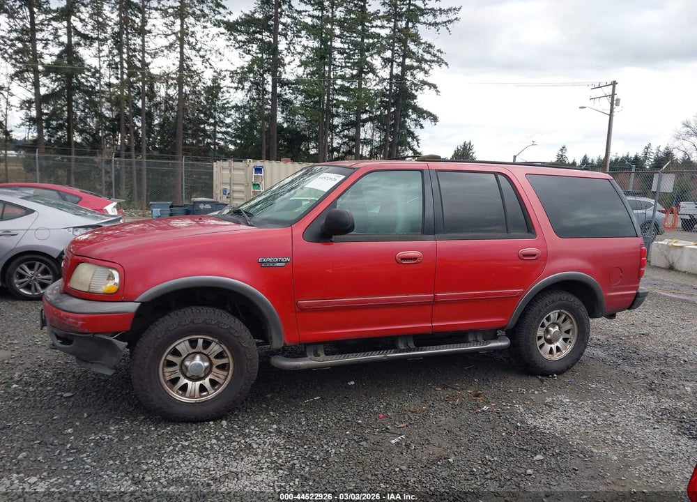 2001 FORD EXPEDITION XLT VIN: 1FMPU16L11LA84206