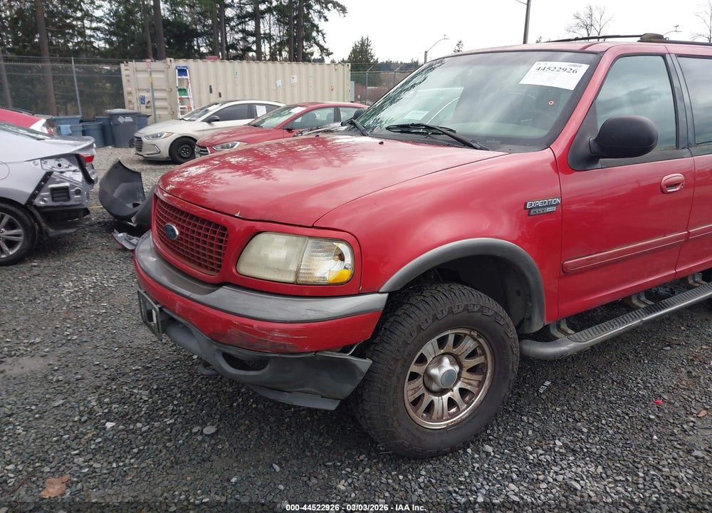2001 FORD EXPEDITION XLT VIN: 1FMPU16L11LA84206