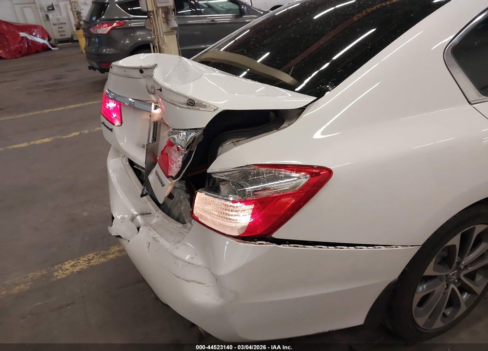 2015 HONDA ACCORD SPORT VIN: 1HGCR2F52FA050193