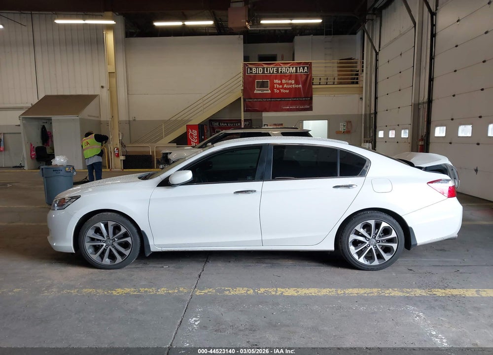 2015 HONDA ACCORD SPORT VIN: 1HGCR2F52FA050193