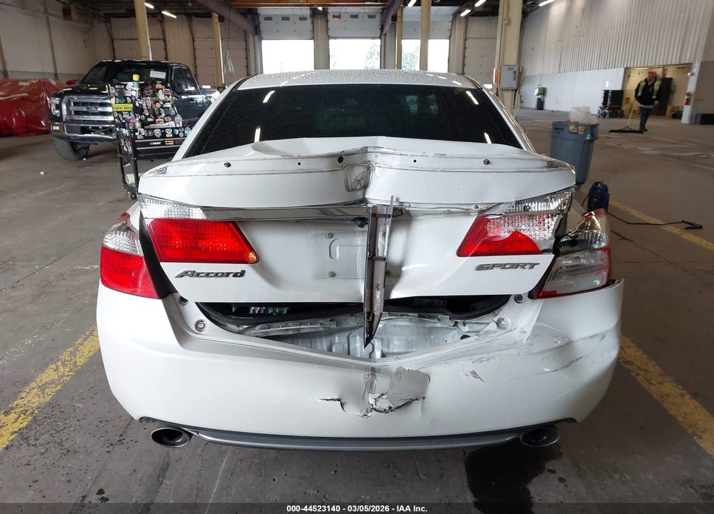 2015 HONDA ACCORD SPORT VIN: 1HGCR2F52FA050193