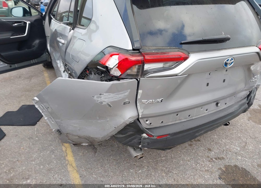 2022 TOYOTA RAV4 HYBRID XLE VIN: 4T3RWRFV7NU062740