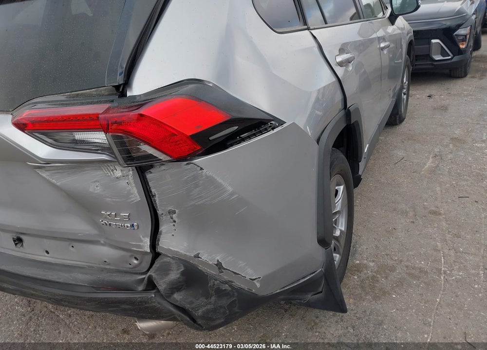 2022 TOYOTA RAV4 HYBRID XLE VIN: 4T3RWRFV7NU062740