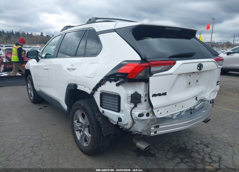 2023 TOYOTA RAV4 XLE VIN: 2T3P1RFV5PC375974