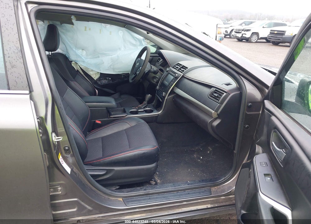 2017 TOYOTA CAMRY SE VIN: 4T1BF1FK5HU395590