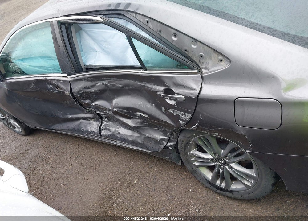 2017 TOYOTA CAMRY SE VIN: 4T1BF1FK5HU395590
