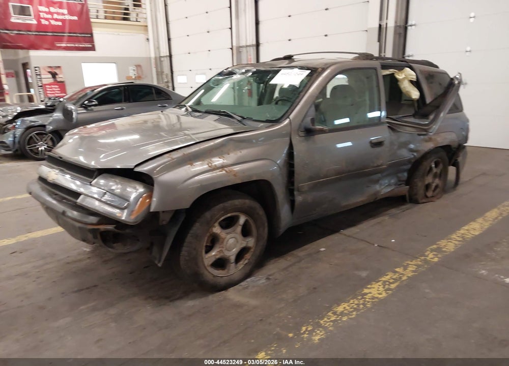 2008 CHEVROLET TRAILBLAZER LS VIN: 1GNDT13S382251856