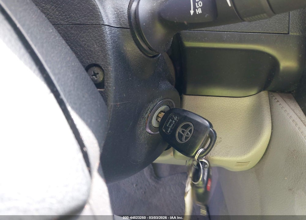 2013 TOYOTA CAMRY XLE VIN: 4T4BF1FK6DR302222