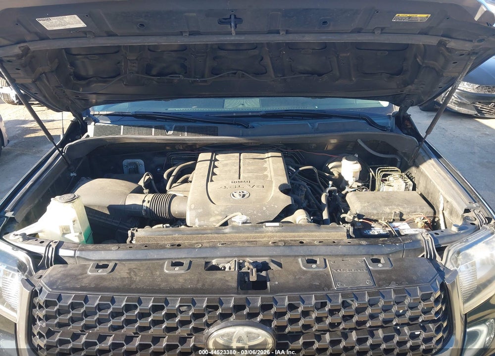 2018 TOYOTA TUNDRA SR 4.6L V8 VIN: 5TFRM5F15JX132589