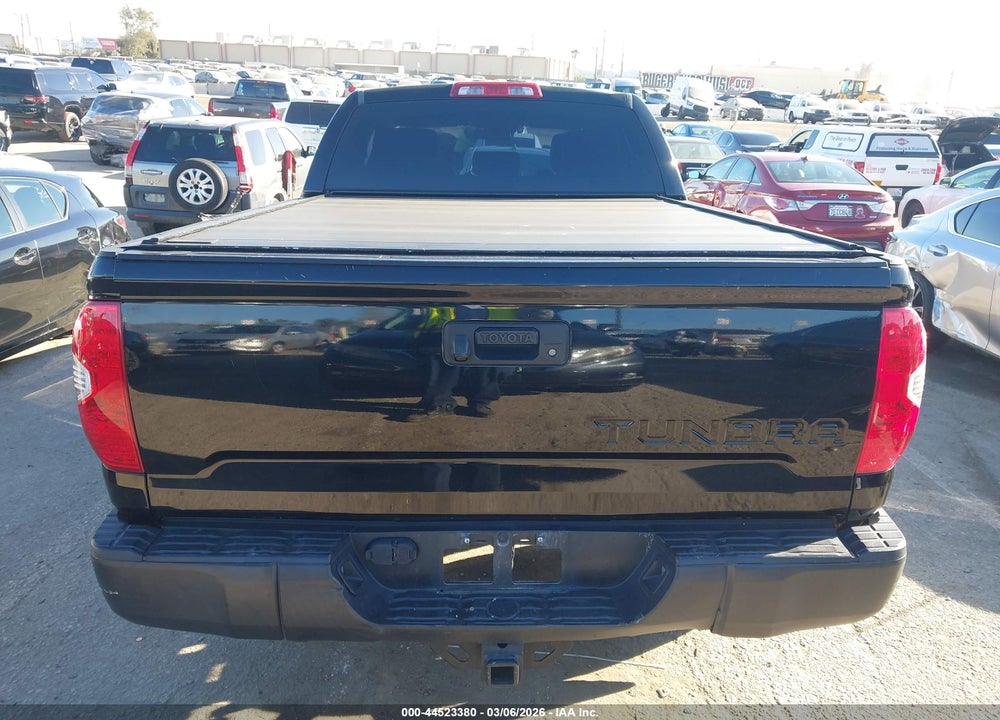 2018 TOYOTA TUNDRA SR 4.6L V8 VIN: 5TFRM5F15JX132589