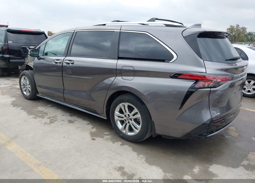 2024 TOYOTA SIENNA PLATINUM VIN: 5TDESKFC8RS137548