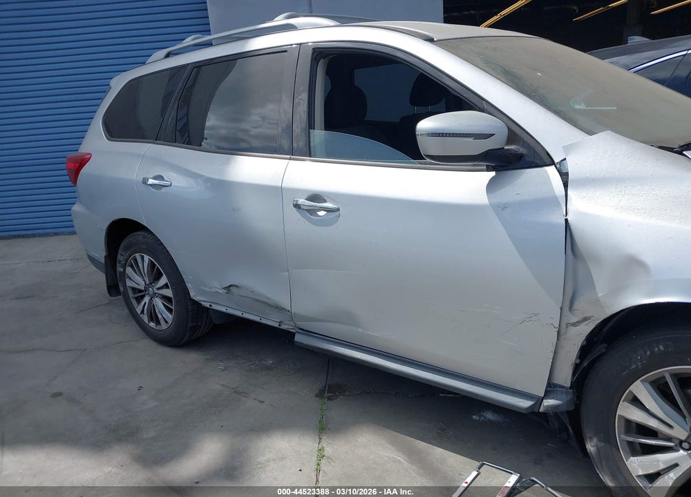 2019 NISSAN PATHFINDER S VIN: 5N1DR2MN0KC606825