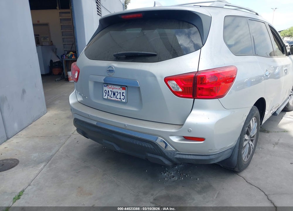 2019 NISSAN PATHFINDER S VIN: 5N1DR2MN0KC606825