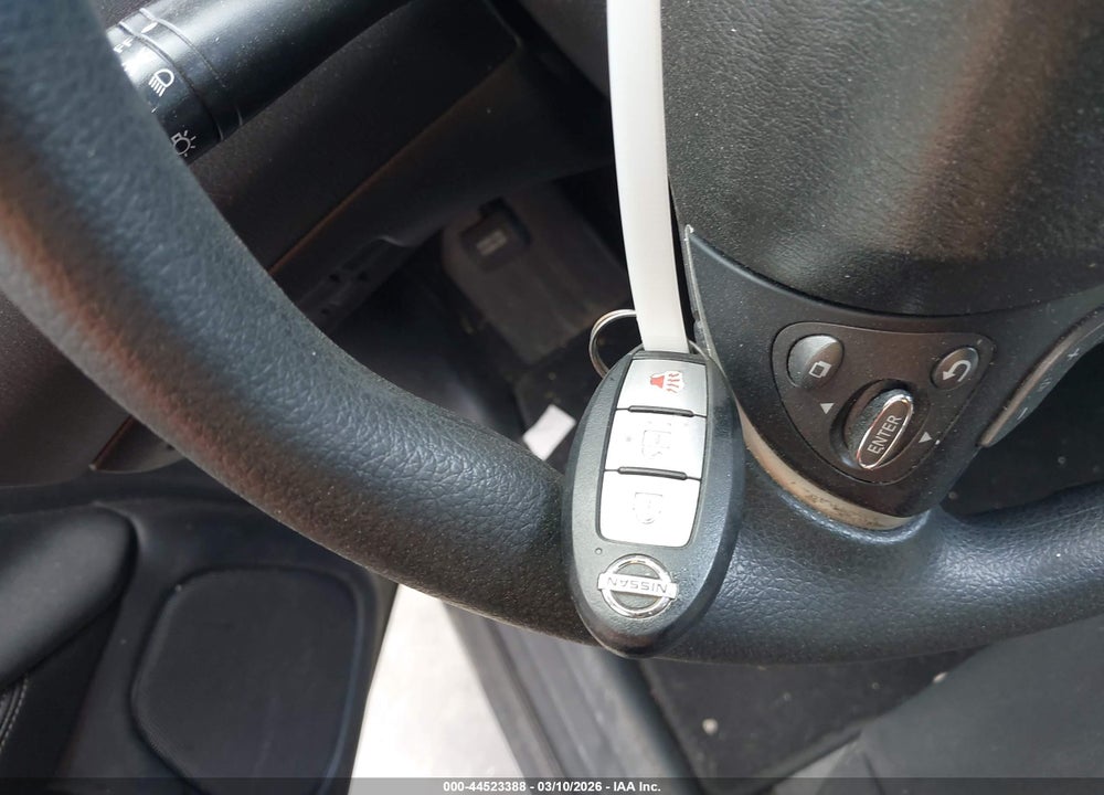 2019 NISSAN PATHFINDER S VIN: 5N1DR2MN0KC606825