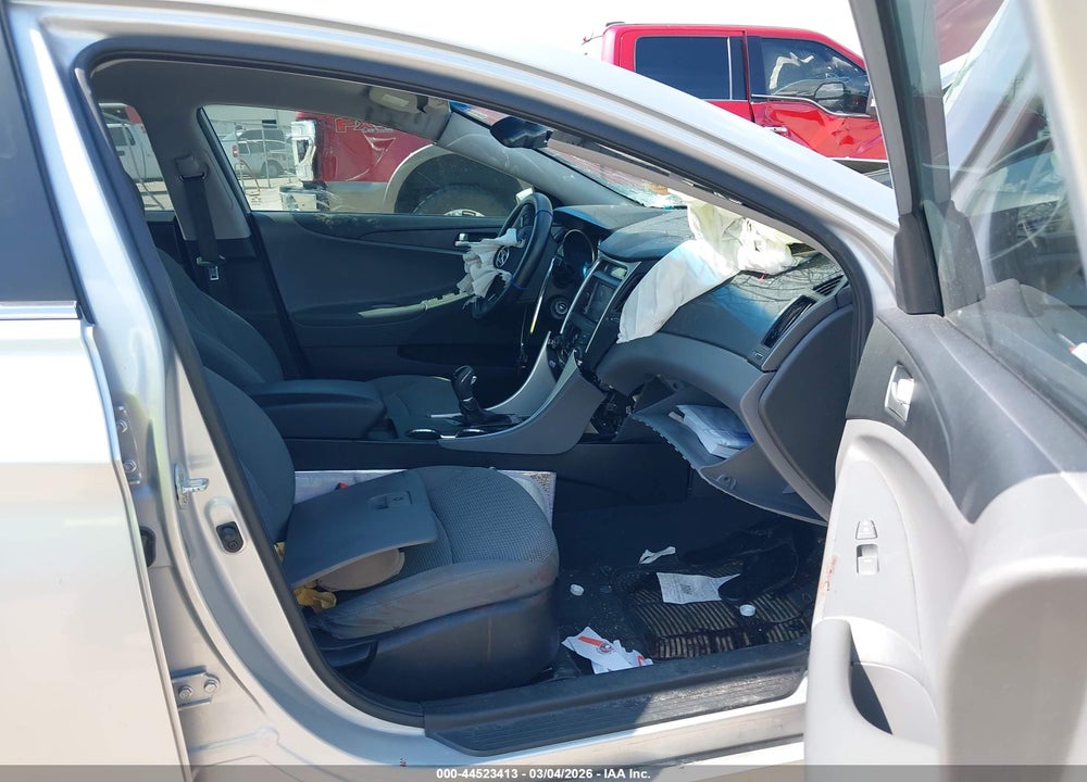 2013 HYUNDAI SONATA GLS VIN: 5NPEB4AC1DH688650