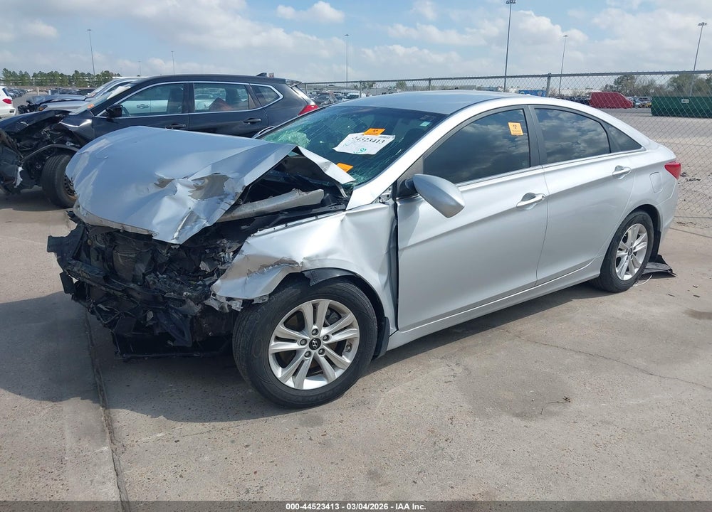 2013 HYUNDAI SONATA GLS VIN: 5NPEB4AC1DH688650