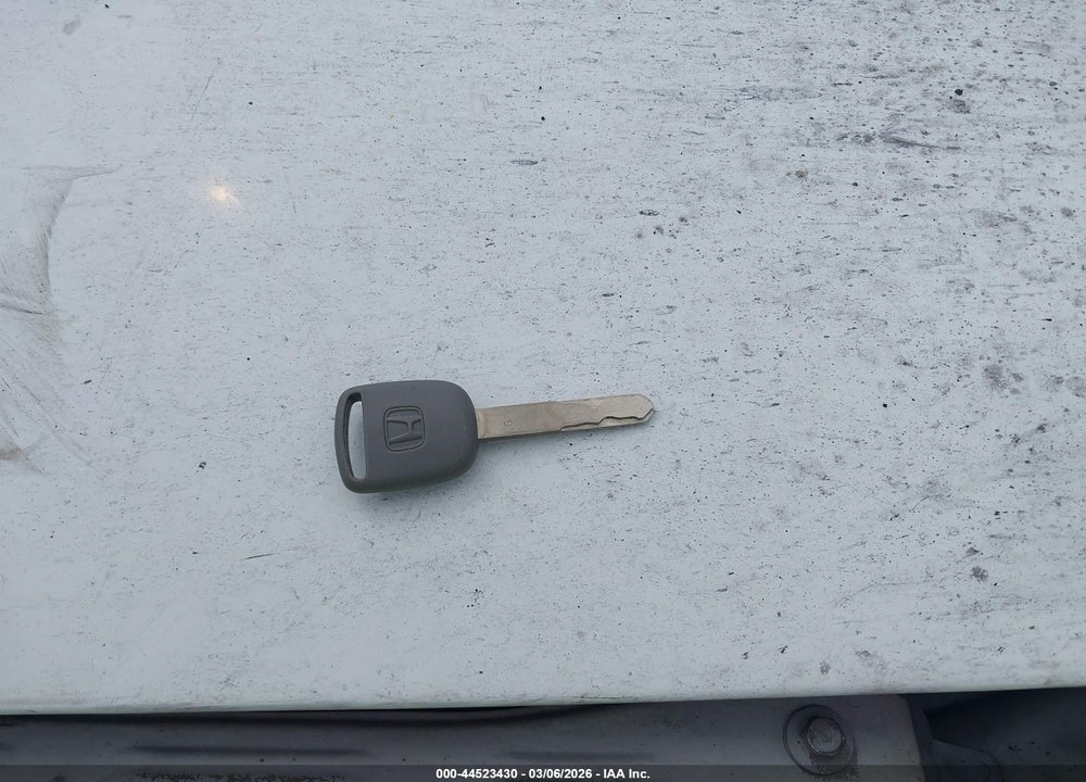 2010 HONDA PILOT TOURING VIN: 5FNYF3H92AB012675
