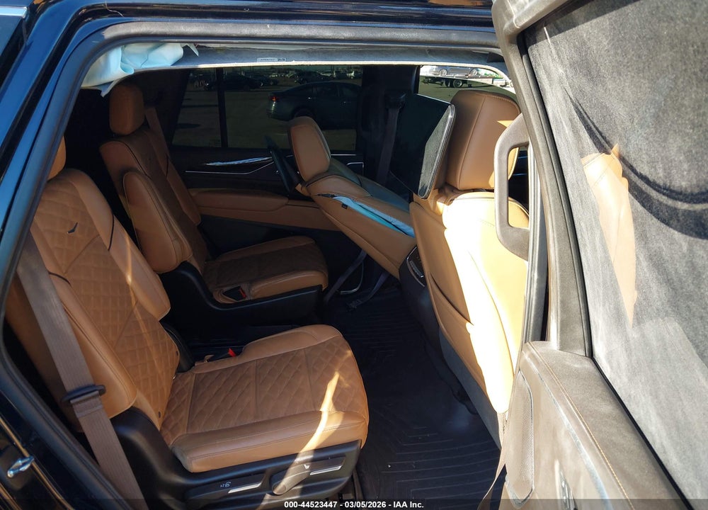 2021 CADILLAC ESCALADE 4WD PREMIUM LUXURY VIN: 1GYS4BKL4MR389513