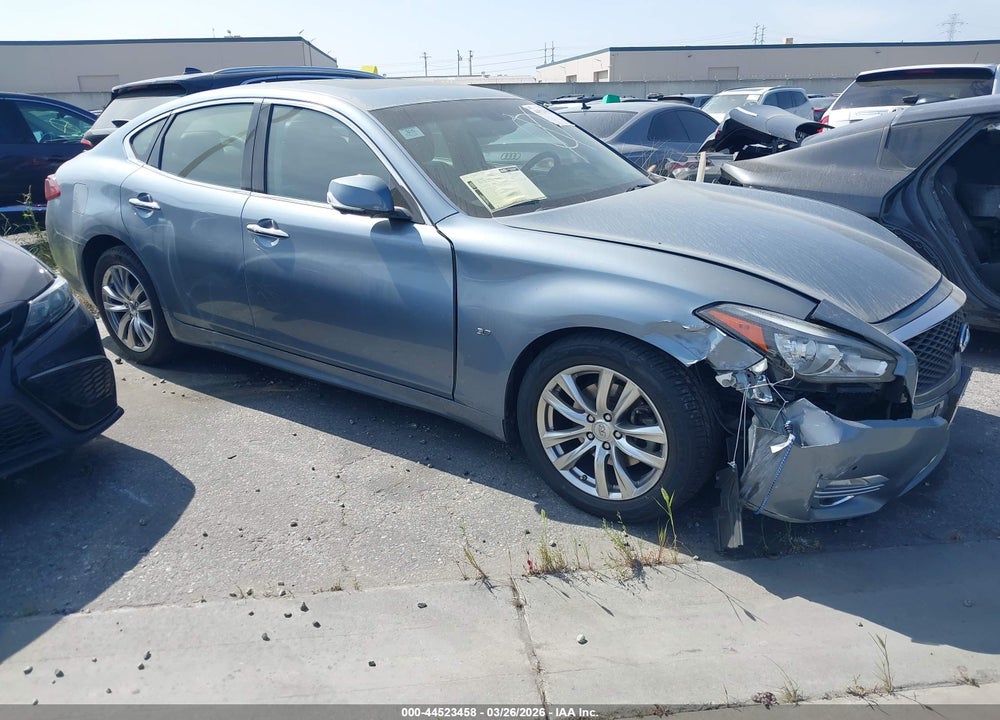 2017 INFINITI Q70 3.7 VIN: JN1BY1AP8HM740793