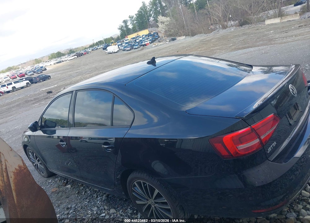 2015 VOLKSWAGEN JETTA 1.8T SPORT VIN: 3VWD17AJ8FM225106