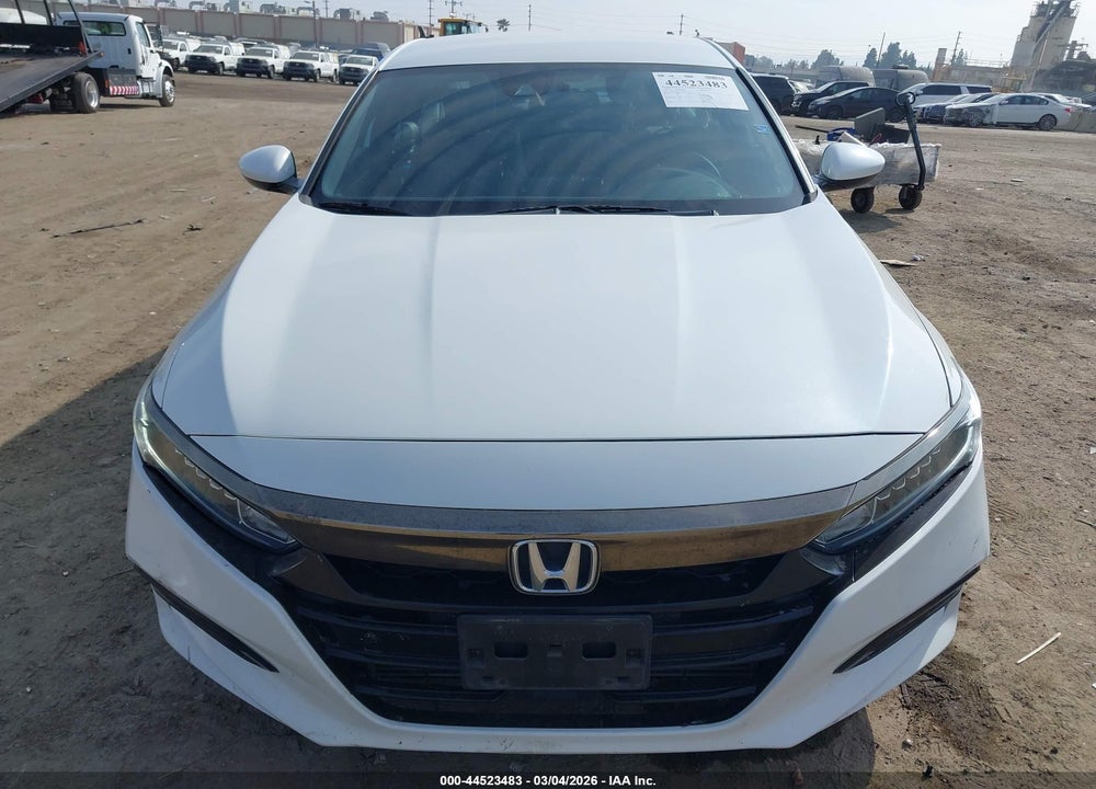 2018 HONDA ACCORD SPORT VIN: 1HGCV1F33JA235530