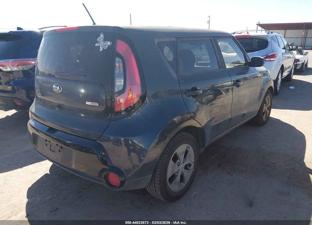 2016 KIA SOUL + VIN: KNDJP3A56G7344607