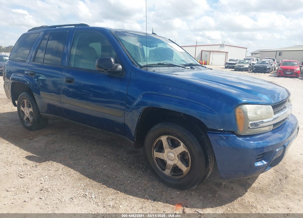 2005 CHEVROLET TRAILBLAZER LS VIN: 1GNDS13S152354885