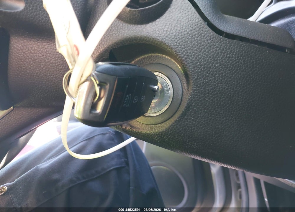 2015 KIA SOUL VIN: KNDJN2A25F7766498