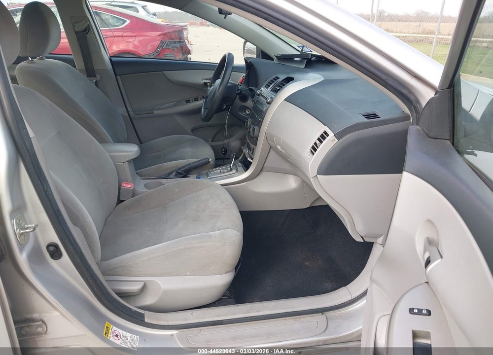 2011 TOYOTA COROLLA LE VIN: 2T1BU4EEXBC737742
