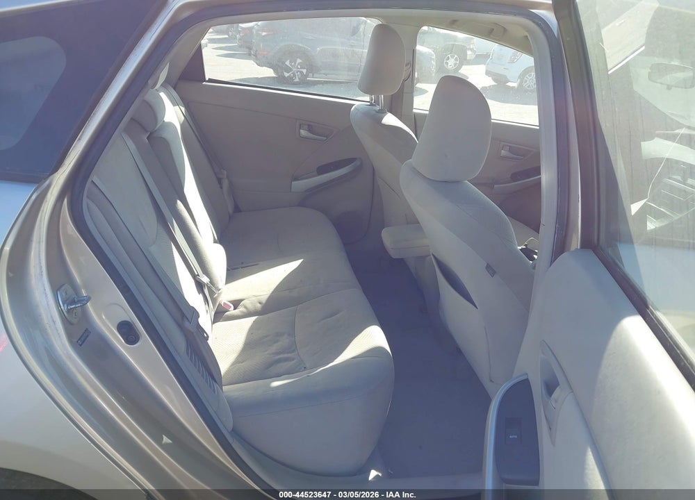 2011 TOYOTA PRIUS TWO VIN: JTDKN3DU9B0282103