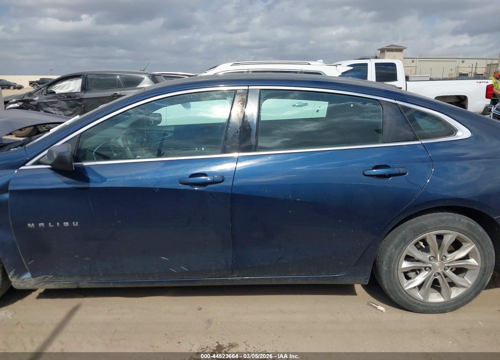 2019 CHEVROLET MALIBU LT VIN: 1G1ZD5ST3KF118181