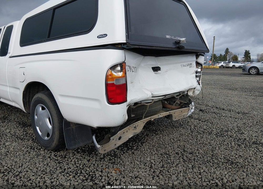 2000 TOYOTA TACOMA VIN: 5TEVL52N7YZ715176