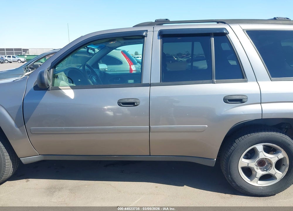 2006 CHEVROLET TRAILBLAZER LS VIN: 1GNDT13SX62332947