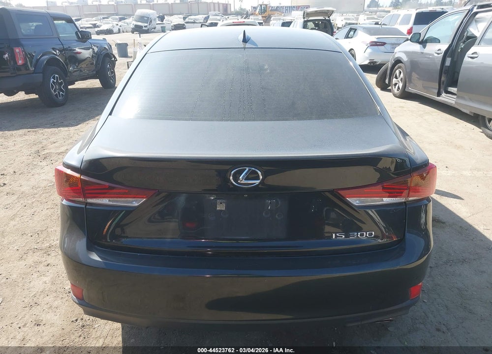 2018 LEXUS IS 300 VIN: JTHBA1D22J5075731