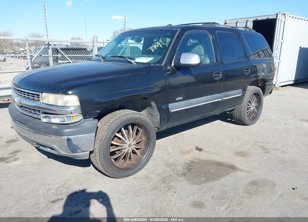 2002 CHEVROLET TAHOE LT VIN: 1GNEK13Z62R281839