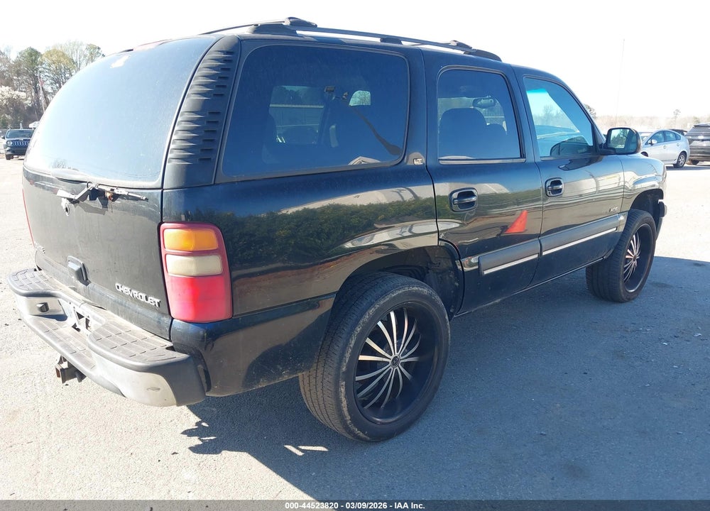 2002 CHEVROLET TAHOE LT VIN: 1GNEK13Z62R281839