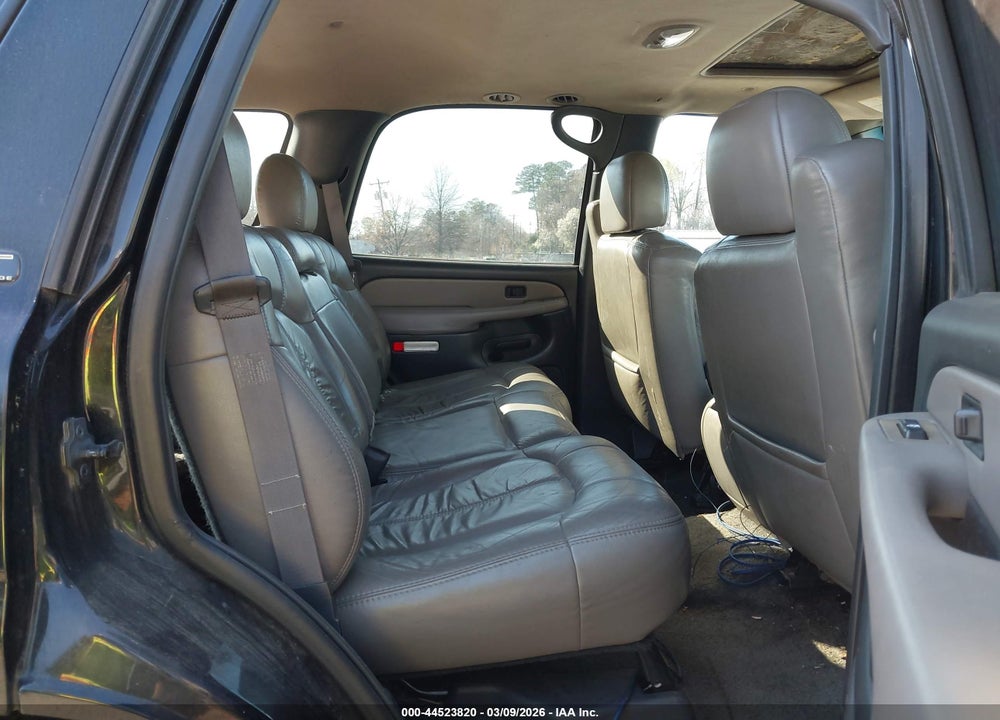2002 CHEVROLET TAHOE LT VIN: 1GNEK13Z62R281839