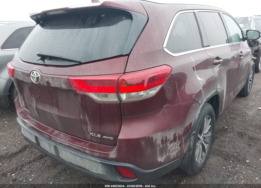 2017 TOYOTA HIGHLANDER XLE VIN: 5TDJZRFH6HS471736