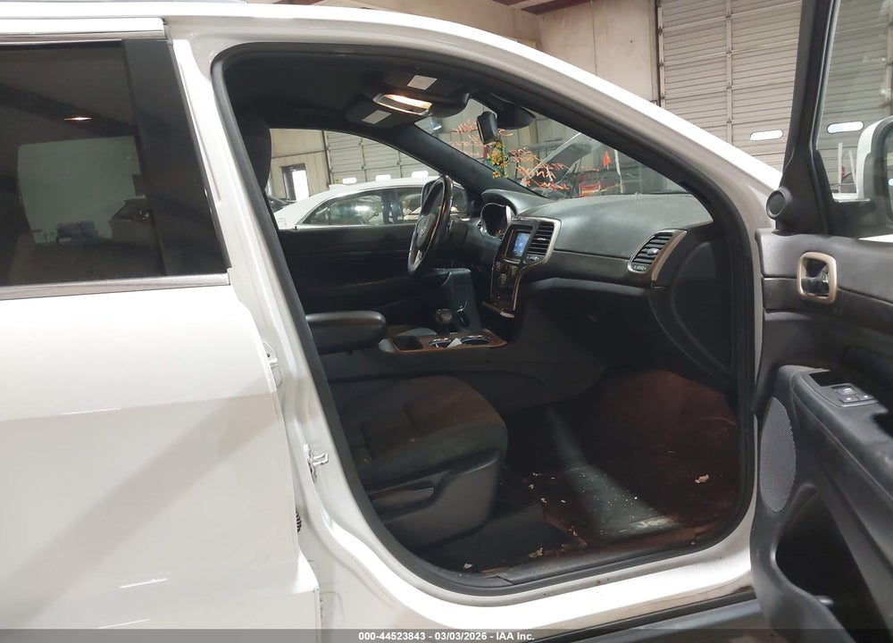 2014 JEEP GRAND CHEROKEE LAREDO VIN: 1C4RJFAG2EC215730