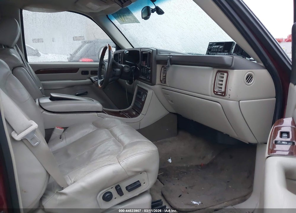 2002 CADILLAC ESCALADE STANDARD VIN: 1GYEK63N72R158886