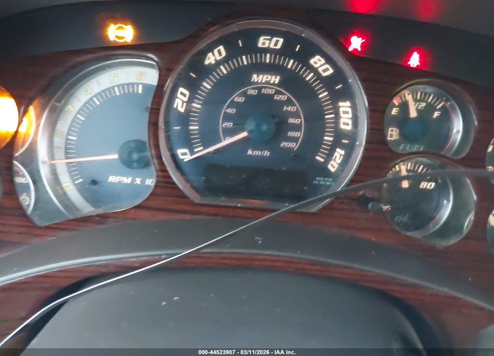 2002 CADILLAC ESCALADE STANDARD VIN: 1GYEK63N72R158886